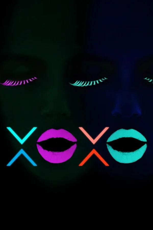 Movie - Xoxo